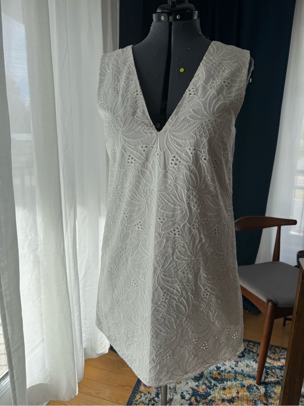 White Embroidered V-Neck Sleeveless Shift Dress